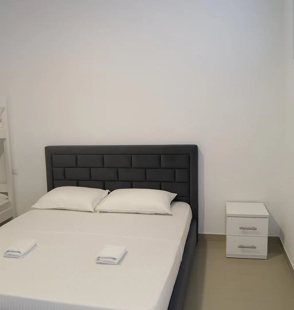 Low Cost Hotel Kosova Shëngjin Lägenhet