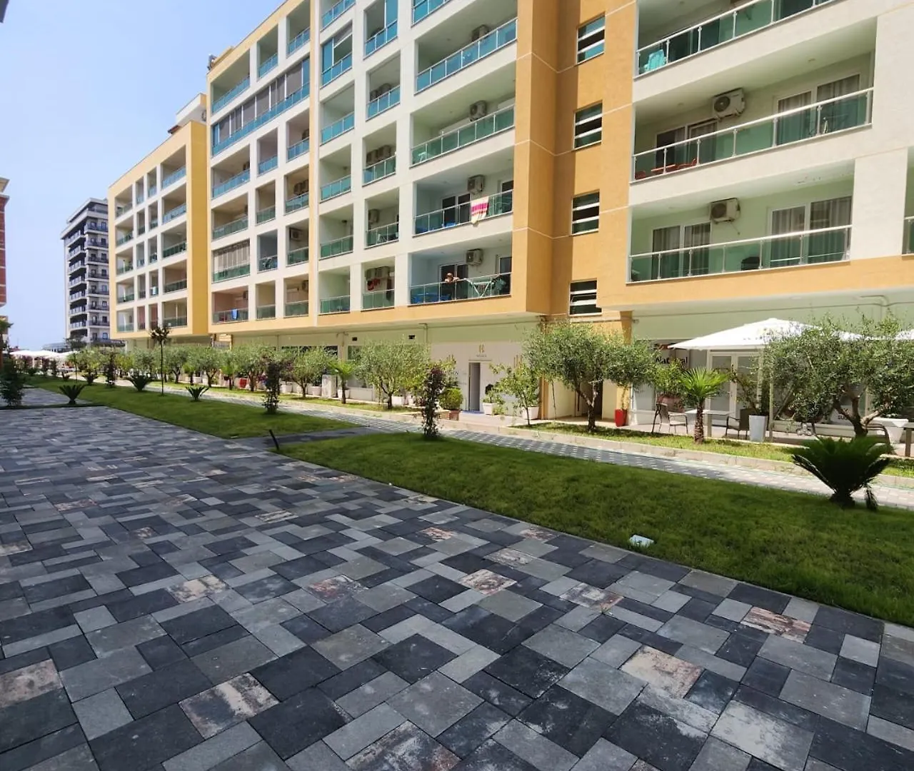 Low Cost Banesa Kosovare Apartment Shengjin